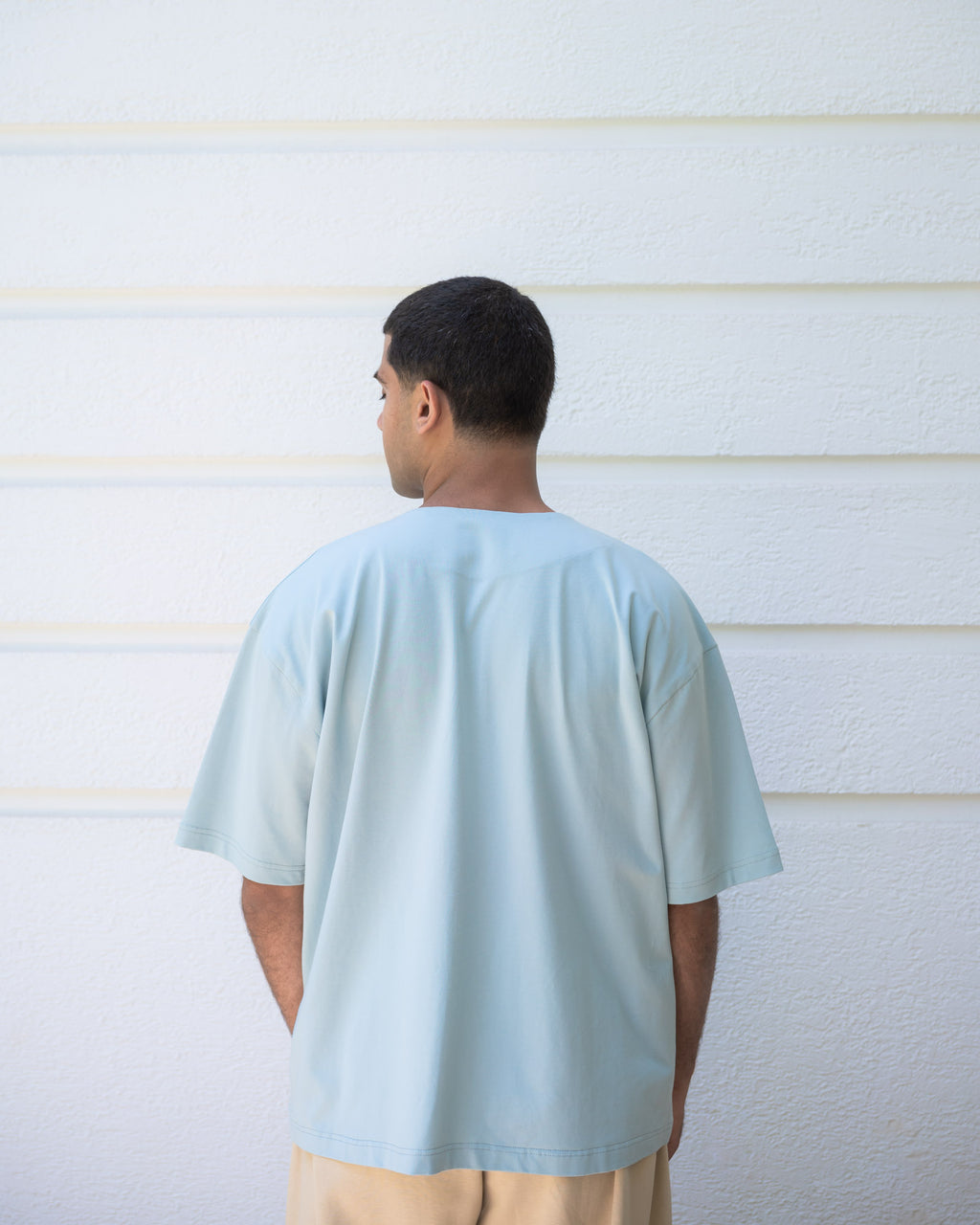 Notch V-neckline Tee (Baby Blue)