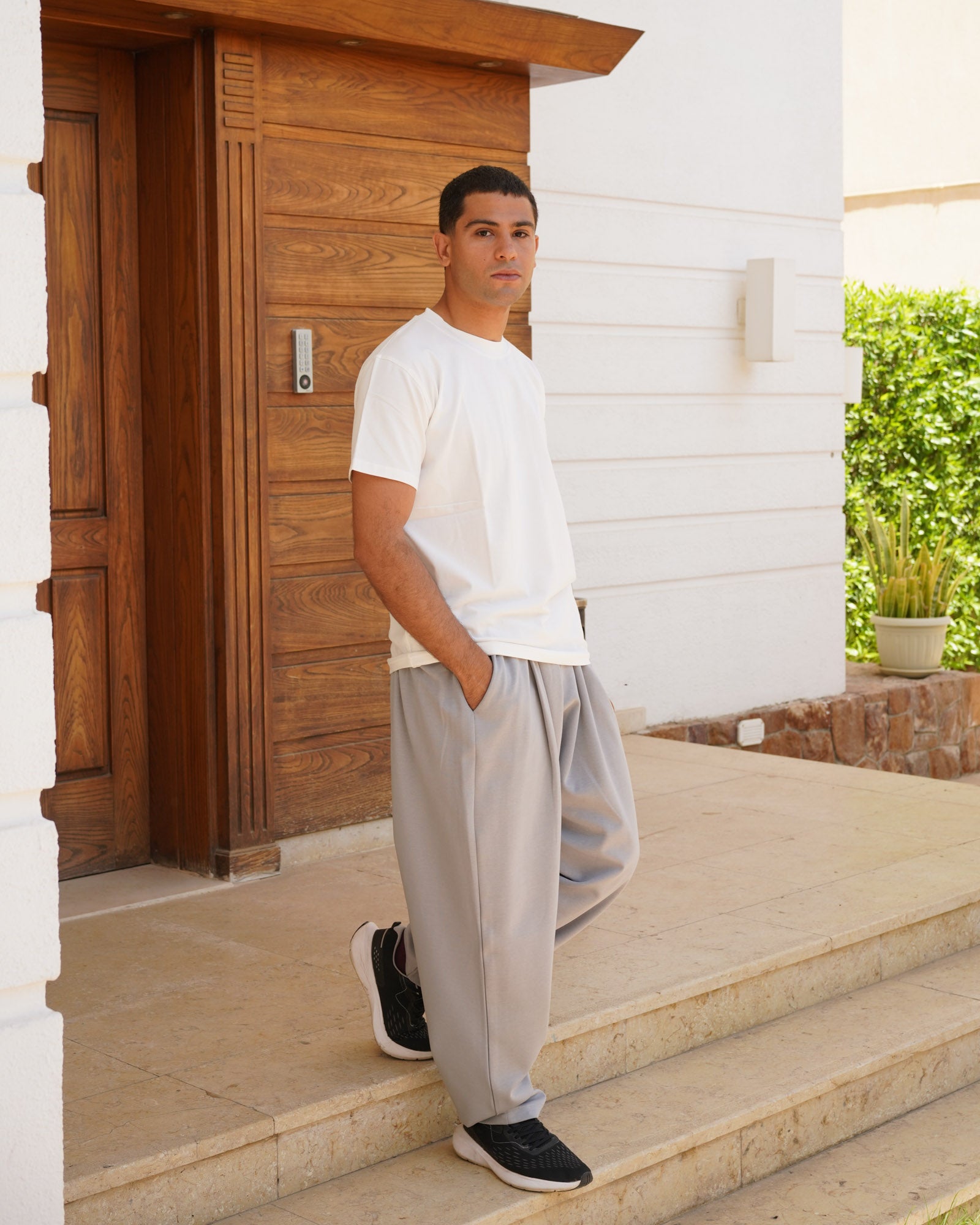 Balloon-Fit Pants — Unisex (Grey)